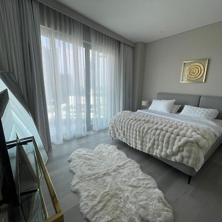Dubai Marina Walk Gem Modern Apartments With Pool & Gym Access, Steps To Beach & Metro Managed By Sunnyhomes ภายนอก รูปภาพ