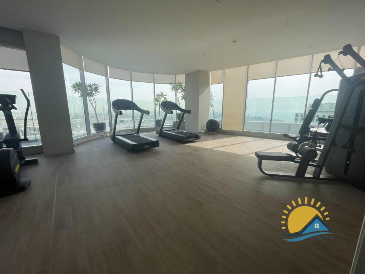 Dubai Marina Walk Gem Modern Apartments With Pool & Gym Access, Steps To Beach & Metro Managed By Sunnyhomes ภายนอก รูปภาพ