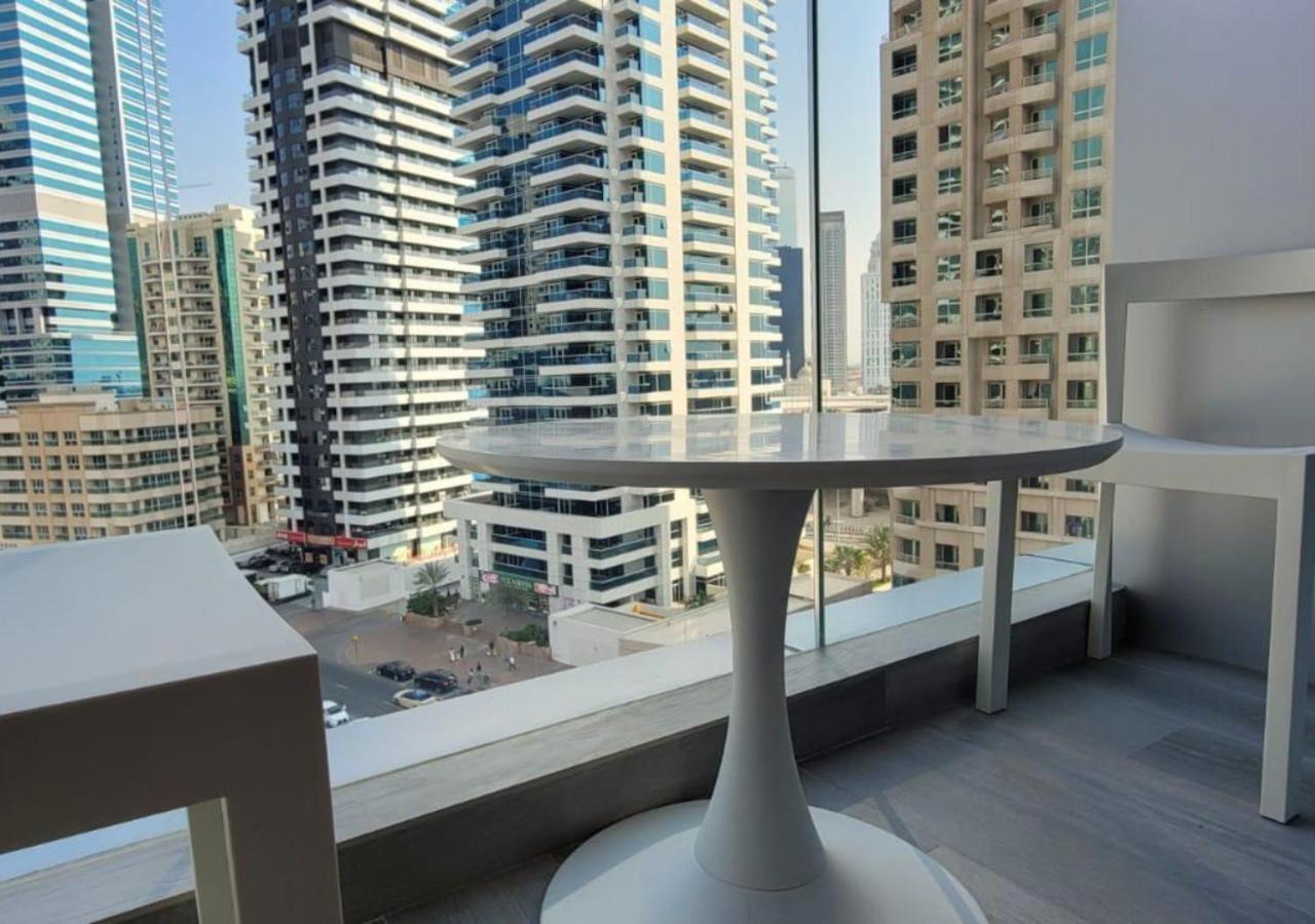 Dubai Marina Walk Gem Modern Apartments With Pool & Gym Access, Steps To Beach & Metro Managed By Sunnyhomes ภายนอก รูปภาพ