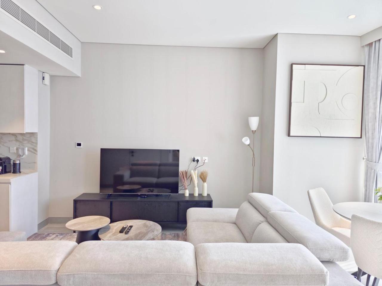Dubai Marina Walk Gem Modern Apartments With Pool & Gym Access, Steps To Beach & Metro Managed By Sunnyhomes ภายนอก รูปภาพ