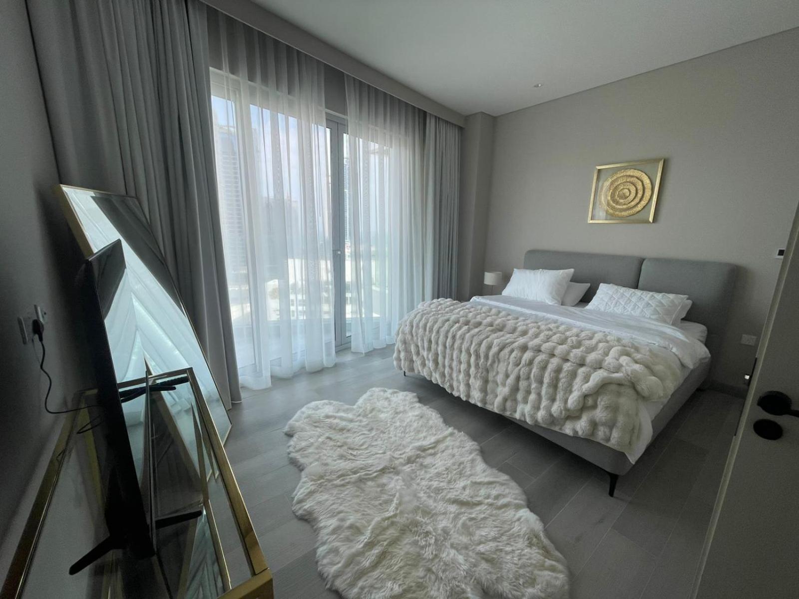 Dubai Marina Walk Gem Modern Apartments With Pool & Gym Access, Steps To Beach & Metro Managed By Sunnyhomes ภายนอก รูปภาพ